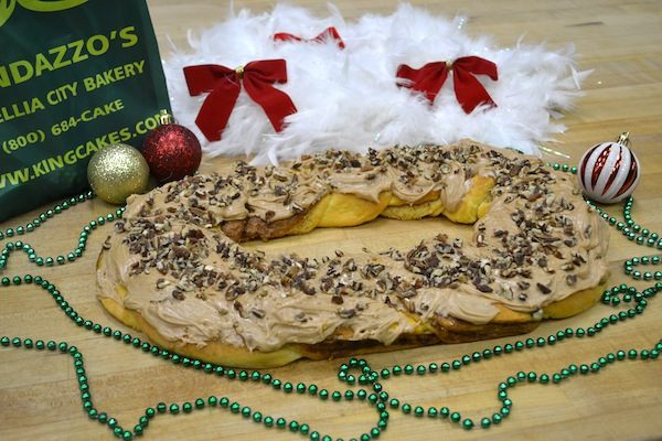 Medium Papa Noel King Cake - Randazzo’s Camellia City Bakery