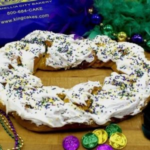 Medium Traditional King Cake - Randazzo’s Camellia City Bakery