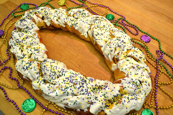Large RC Special King Cake - Randazzo’s Camellia City Bakery